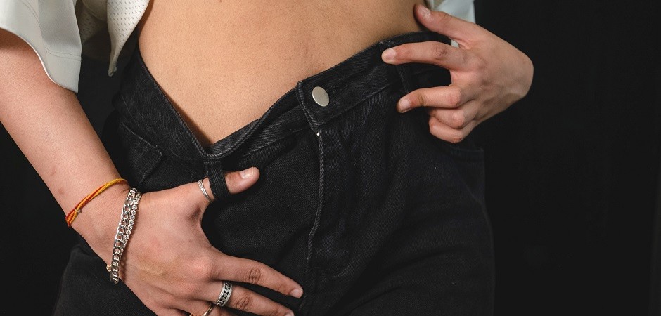black jeans hero 940x450
